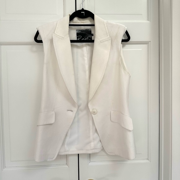 White Linen Vest with Shoulder Pads - Picture 7 of 9